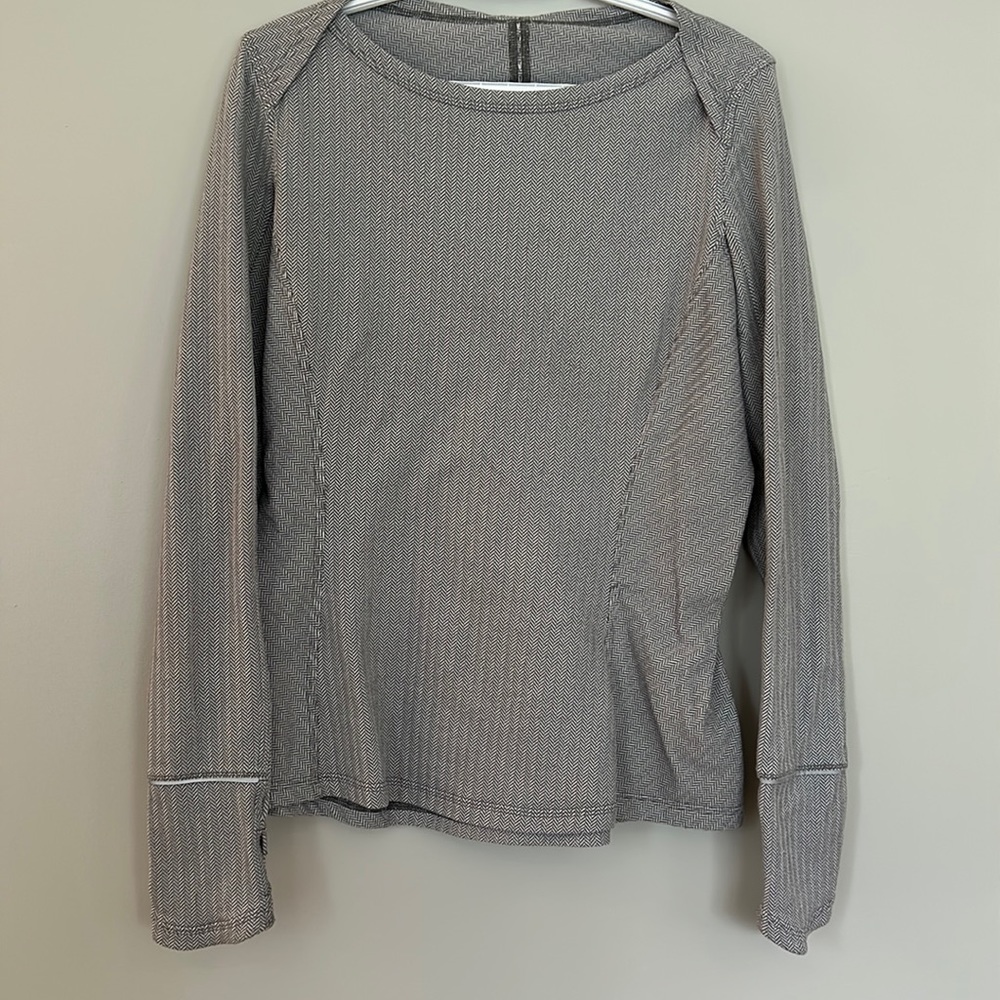Lululemon long sleeve kanto catch me